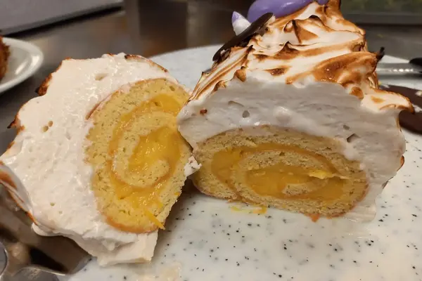 Bûche de Noel au citron meringué – Les Recettes de Perrine